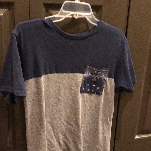 shirt - Picture 1 of 2